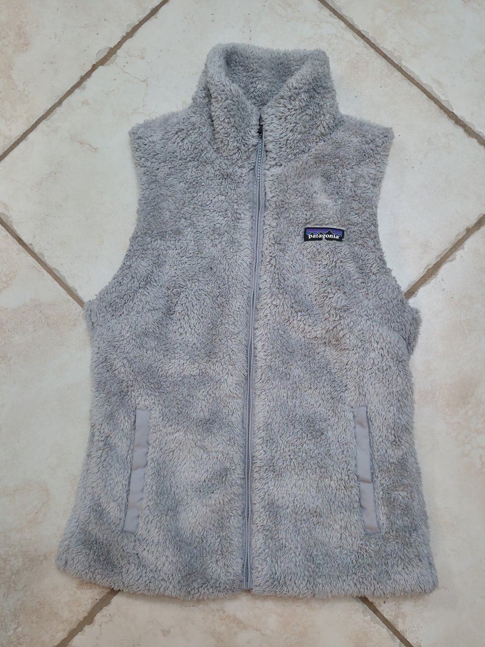 Patagonia Cozy Fleece Vest in Light Gray Size S
